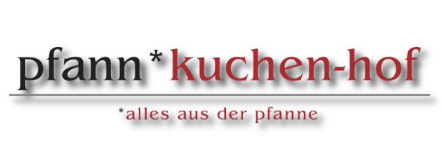 Logo des Pfannkuchen-Hofs mit Slogan: "alles aus der pfanne" in Schwarz und Rot.